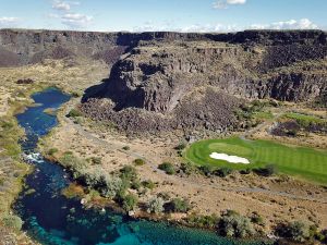 Blue Lakes 13th Green Aerial